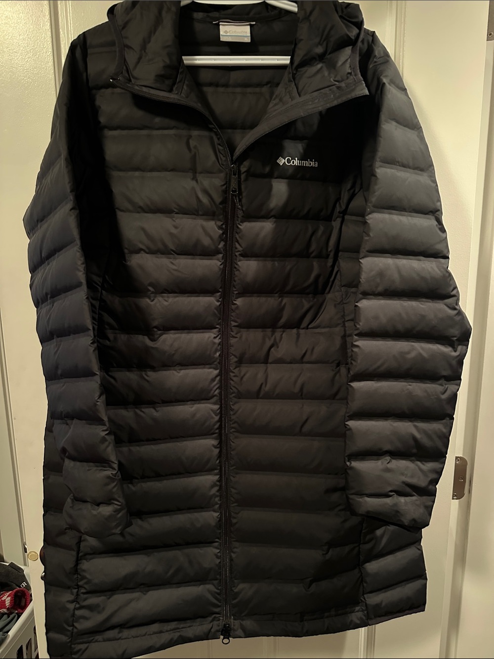 Columbia Women's Black Lightweight Down Puffer Coat